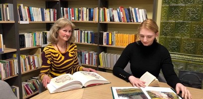 Austrų skaitykloje praktiką atliekanti Evelina: esu dažna bibliotekos lankytoja