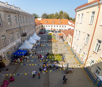 Mainų ir edukacijų popietė „Atgal į mokyklą"