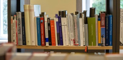 Ieškomiausios bibliotekos knygos gegužę