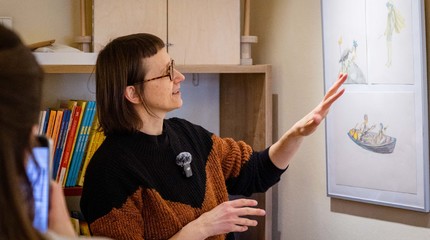 Istorijos, slypinčios už knygos „Oseanas ir mama vėžlė“ iliustracijų. Svečiuose – rašytoja Jurga...